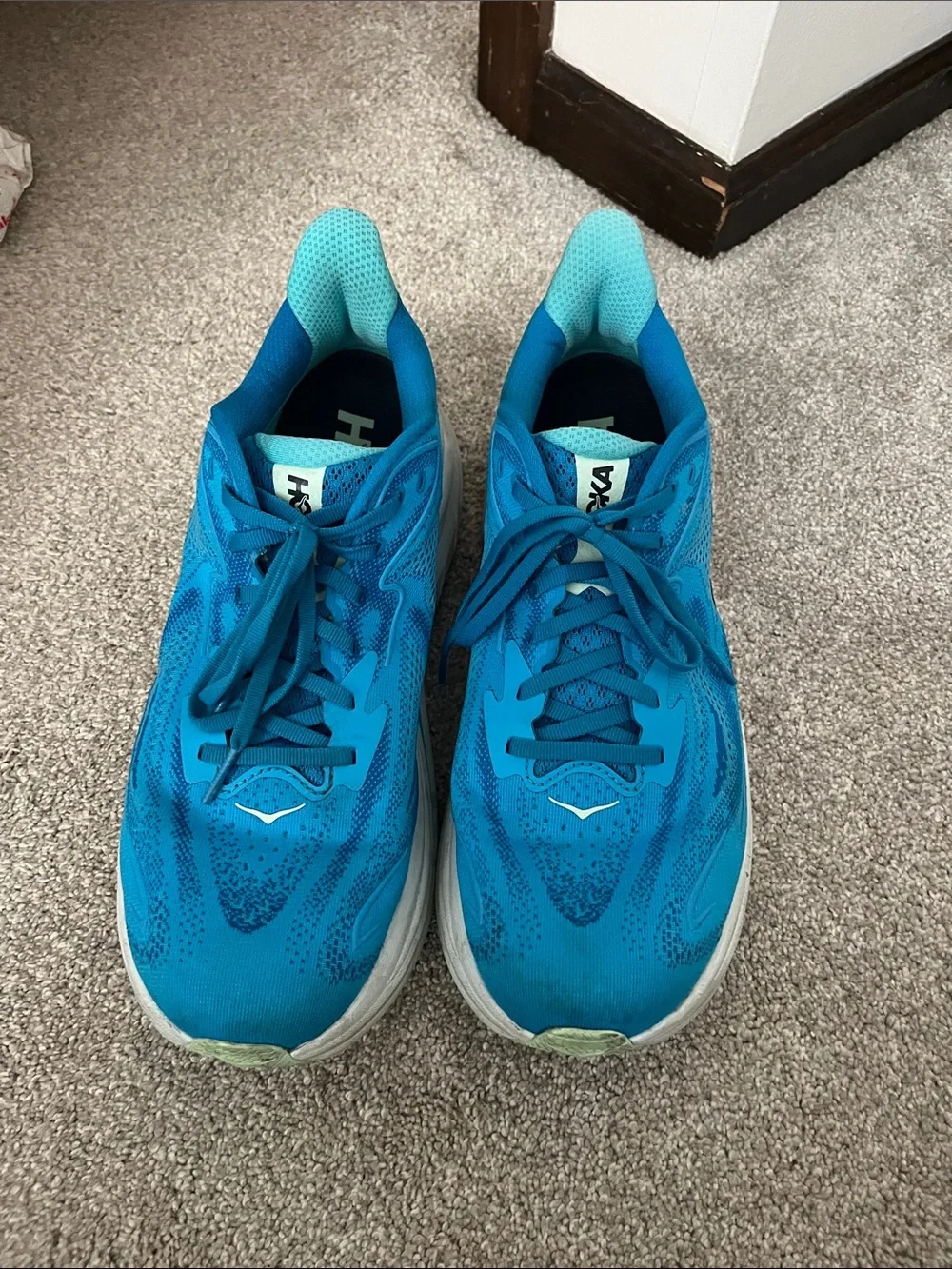 Men’s Hoka Teal and Aqua Running Shoes Clifton 10